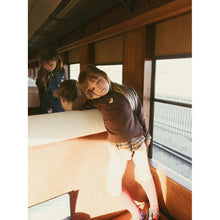 Load image into Gallery viewer, 1984 Brown Duck Embroidered Ruffle Sweatshirt
