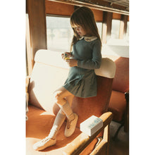 Load image into Gallery viewer, 1984 Sage Collared Sweater
