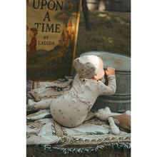 Load image into Gallery viewer, Ladida Layette Acorn Romper + Hat
