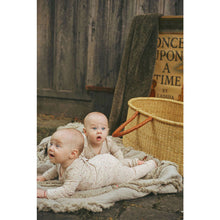 Load image into Gallery viewer, Ladida Layette Mauve Liana Romper + Bonnet + Blanket
