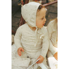 Load image into Gallery viewer, Ladida Layette Blush Tiny Bud Romper + Bonnet + Blanket
