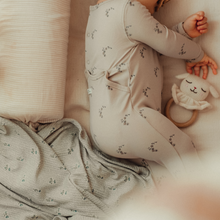 Load image into Gallery viewer, The Printed Blanket - Dahlia Blue
